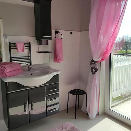 Haus Am Fuer 10 Personen 바린